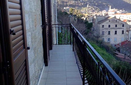 Sartene Apartment | Apartment T3 in Sartène 5 minutes walk from the center, panoramic view.