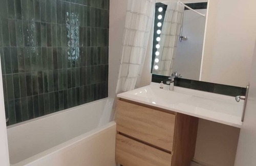 Endoume Apartment | Apartment T3 with balcony 2min from the beach in Marseille