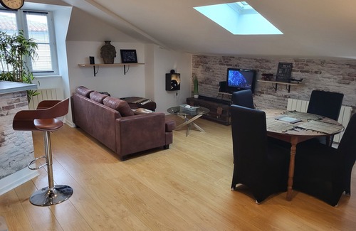 La Rochelle City Centre Apartment | Apartment T3 with Terrace Historic Center, 4 per