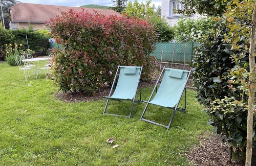 Aix-les-Bains Villa | Apartment T4 76m2 with garden in villa between town and lake