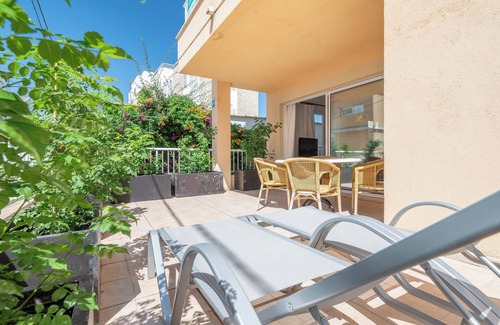 Puerto de Pollensa Apartment | Apartment 'Talaia' with Private Terrace, Wi-Fi and Air Conditioning