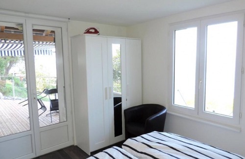 Meillerie House | Apartment (the owner is musician) with a piano, sauna, 10 m away from the lake