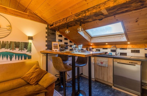 Thones Apartment | Apartment ' Thônes 2 Personnes' with Wi-Fi