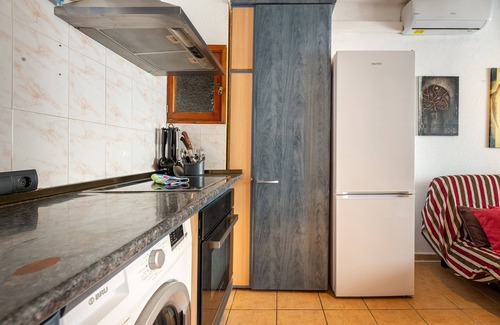 Es Pujols Apartment | Apartment 'Trilo 24' with Wi-Fi and Air Conditioning