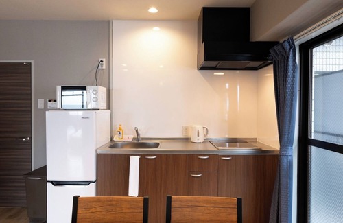 Naniwa Apartment | Apartment Type D double bed x 1 single bed x 2 - 11D/Osaka Ōsaka