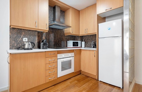 Tarragona Apartment | Apartment 'Una Joya' with Balcony, Wi-Fi and Air Conditioning