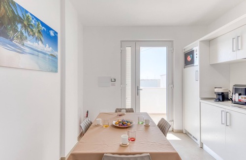 Torre San Giovanni Apartment | Apartment 'Unit 1' with Air Conditioning
