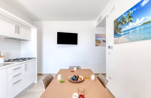 Torre San Giovanni Apartment | Apartment 'Unit 1' with Air Conditioning