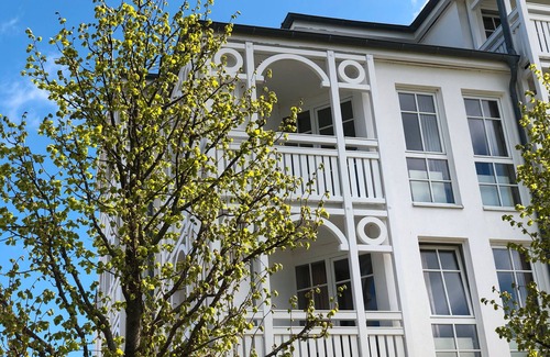 Sellin Apartment | Apartment 'Unser Kleines Juwel' with Balcony and Wi-Fi