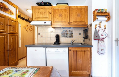 Valfrejus Apartment | Apartment 'Valfréjus La Montagne- App 123' with Private Terrace, Balcony and Wi-Fi