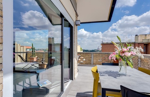 Quartiere XIII Aurelio Apartment | Apartment Vatican 5A | Terrace with view of Saint Peter's Basilica