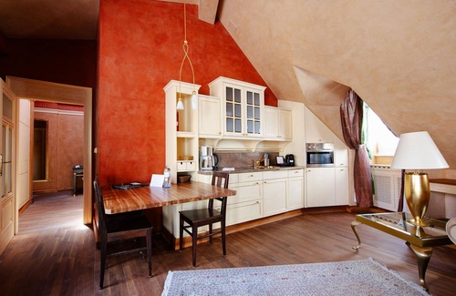 Graz City Centre Apartment | Apartment Venezia - Apartment house on Glockenspielplatz