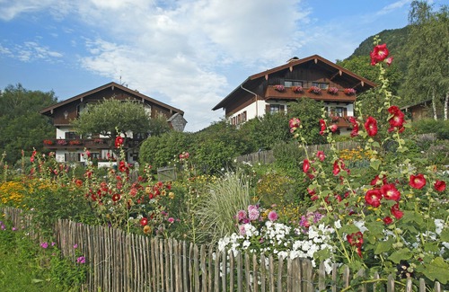 Aschau im Chiemgau Apartment | Apartment VII in the main house 40 sqm with separate bedroom and balcony