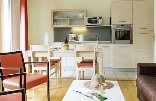 Divonne-les-Bains Apartment | Apartment Villa du Lac (DLB102) in Divonne-Les-Bains - 6 persons, 2 bedrooms