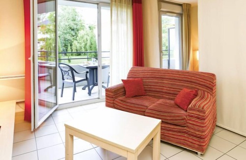 Divonne-les-Bains Apartment | Apartment Villa du Lac (DLB100) in Divonne-Les-Bains - 2 persons, 1 bedrooms