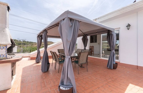Torrent Apartment | Apartment 'Villa Casablanca' with Mountain View, Private Pool and Wi-Fi