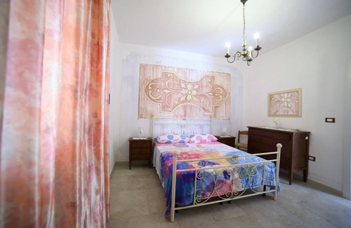 Posto Vecchio Apartment | Apartment 'Villa Magia 1' with Private Terrace, Wi-Fi and Air Conditioning