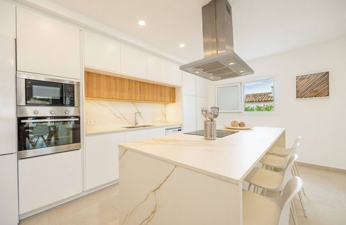 Pedruscada Apartment | Apartment 'Villa Na Pilena' with Sea View, Wi-Fi and Air Conditioning