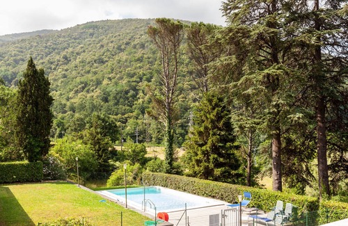 Aulla Apartment | Apartment "Villa Tiziana Relax" with Shared Pool & Wi-Fi