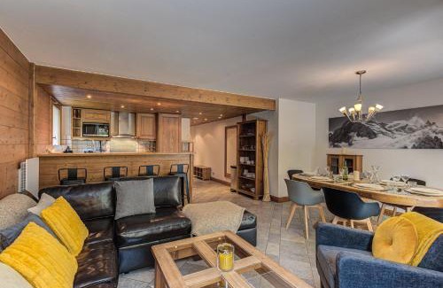 Chamonix City Centre Apartment | Apartment Villa Vallet 1, Alpes Travel, Chamonix Old Town, Sleeps 6