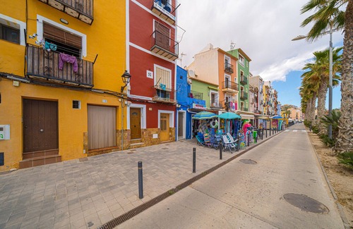 Old Town Apartment | Apartment 'Villajoyosa Arsenal' with Sea View, Wi-Fi and Air Conditioning