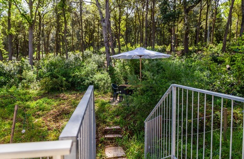 Puntone di Scarlino Apartment | Apartment "Villetta Dei Pini" with Sea View, Private Garden & Wi-Fi