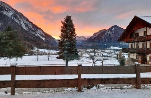 Ruhpolding Apartment | Apartment Vroni 50sqm, balcony, kitchen, 1 bedroom, living room, max 2 pers.