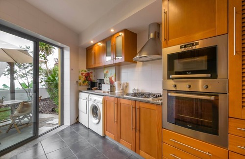 Lagoa Apartment | Apartment w/garden, hot water inflatable Spa and sea view.