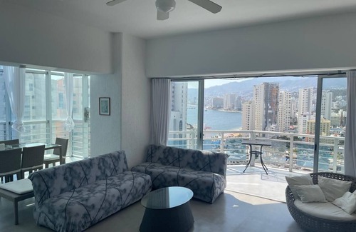 Costa Azul Apartment | Apartment with private beach and ocean view. Fully equipped and remodeled.