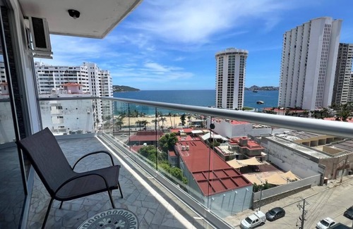 Club Deportivo Apartment | Apartment with ocean and golf course views