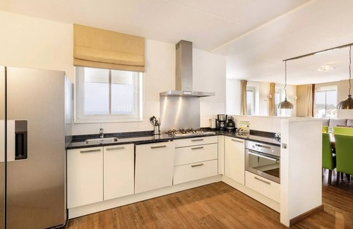 Zeewolde Apartment | Apartment Waterfront 12 People