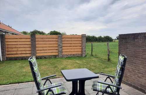 Meliskerke House | Apartment Willow with beautiful garden and terrace