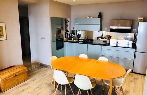 Talloires-Montmin Apartment | Apartment with private garden and awakening view overlooking the bay of Talloires