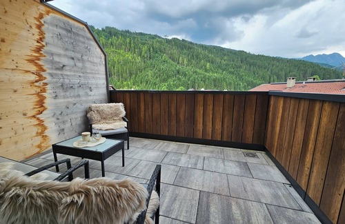Gerlos Apartment | Apartment with 2 bathrooms and mountain view