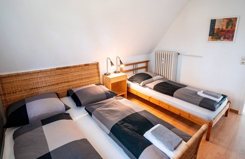 Kirchzarten Apartment | Apartment with 2 bedrooms and access to shared bathroom facilities