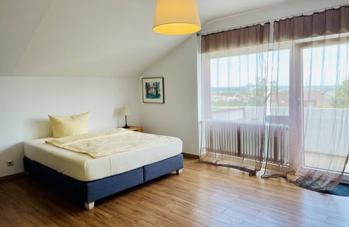Leonberg Apartment | Apartment with 2 bedrooms