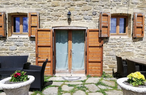 Assisi Apartment | Apartment with 2 bedrooms in a panoramic landscape with a large pool