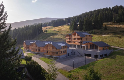 Schonberg Apartment | Apartment with 3 bedrooms & sauna