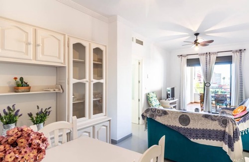 Playa Granada Apartment | Apartment with balcony and community pool