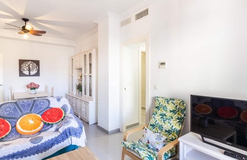 Playa Granada Apartment | Apartment with balcony and community pool