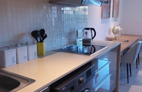 Klein Windhoek Apartment | Apartment with balcony