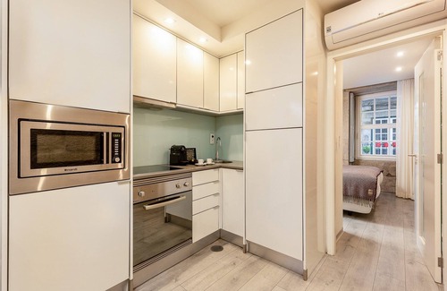Sao Nicolau Apartment | Apartment with Balcony for 4 Guests
