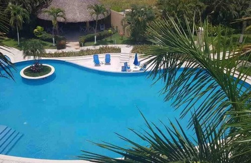 Puente del Mar Apartment | Apartment with Beach Club in Acapulco Diamante