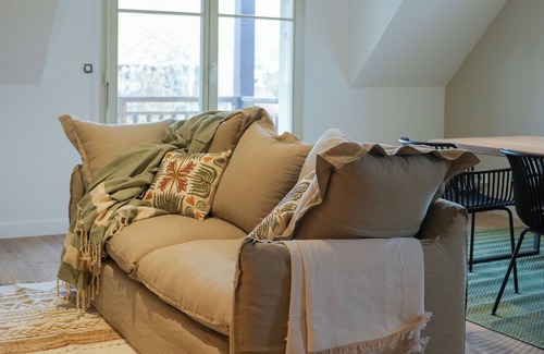 Bergheim Apartment | Apartment with beautiful view of the vineyards and the 3 castles of Ribeauvillé