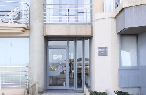 Nieuwpoort-aan-Zee Apartment | Apartment with bicycle storag