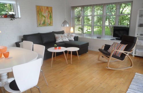 Hovedgard Apartment | Apartment With Big Private Terrace & Private Park - Families & Couples