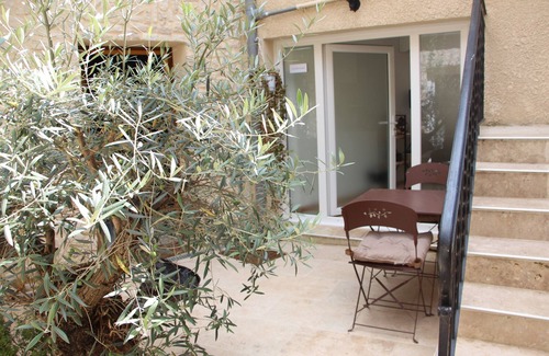 Perigueux Apartment | APARTMENT WITH CLIM, Fiber and GARAGE