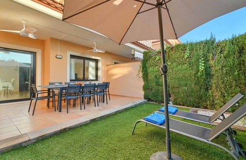 Platja de l'Arenal Apartment | Apartment with communal pool in Javea, Costa Blanca, Spain for 8 persons