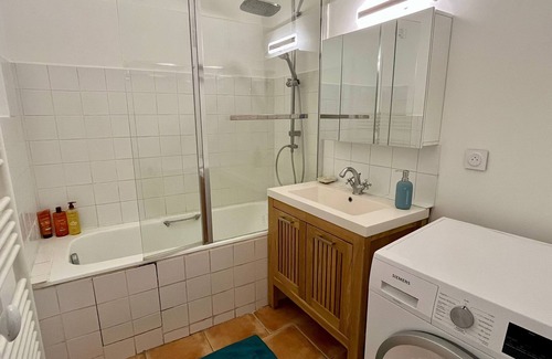 Notre-Dame du Mont Apartment | Apartment with garden in the heart of Cour Julien, Marseille