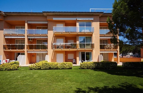Pals Apartment | Apartment with garden & pool - 800 m Pals beach (SG2 2H AC 207)